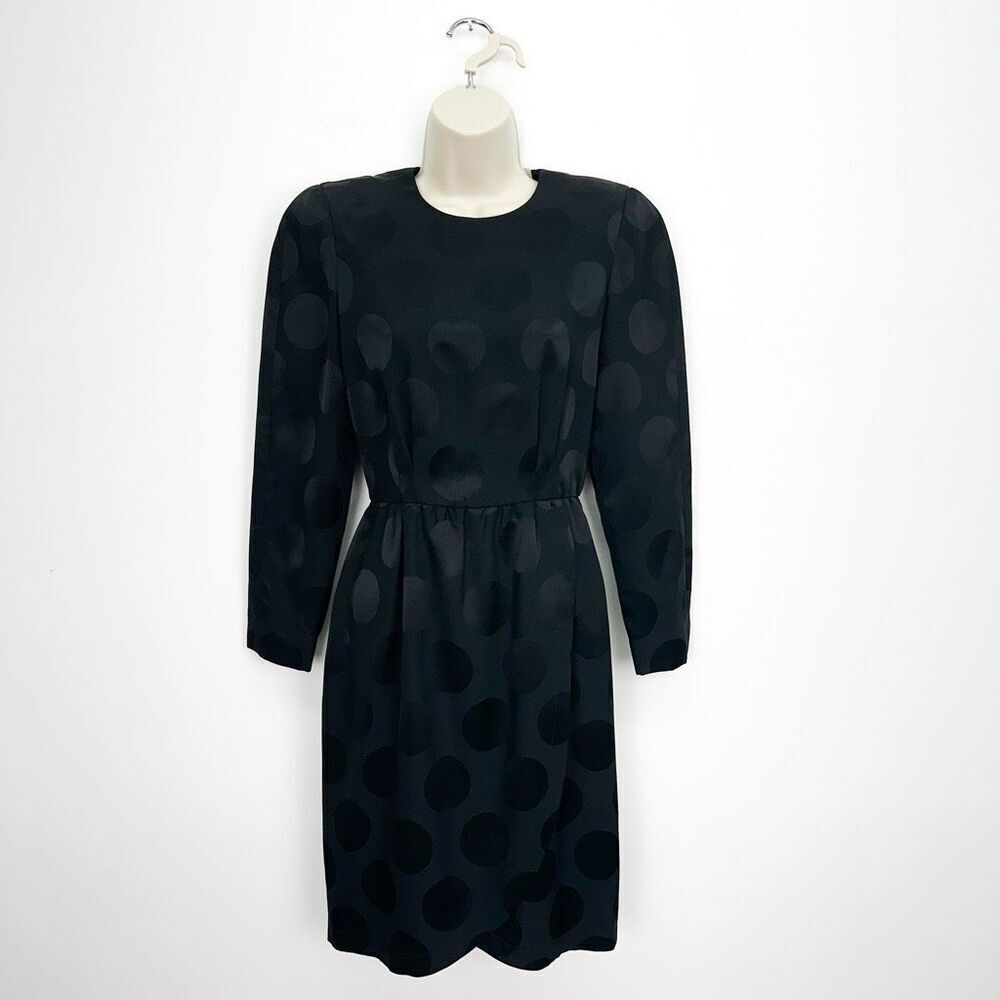 Liz Claiborne Petite Women’s Vintage Two Tone Black Polka Dot Tulip Hem Mini 3/4